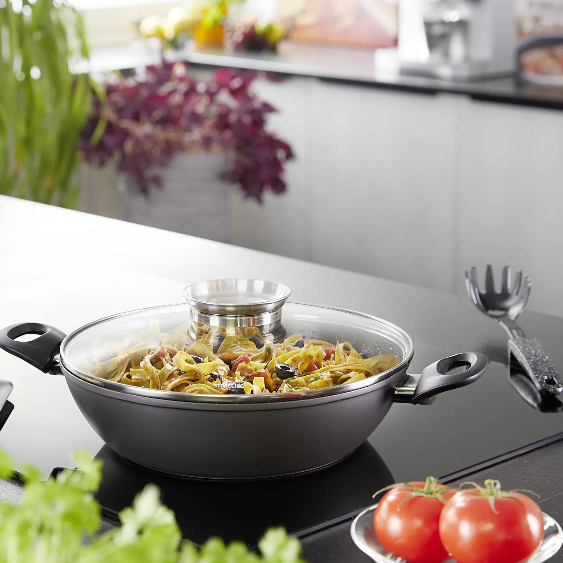 Serving Pans | STONELINE Serving Pan Deep Frying Pan 28 cm Ceramic Pan | with Lid - Black