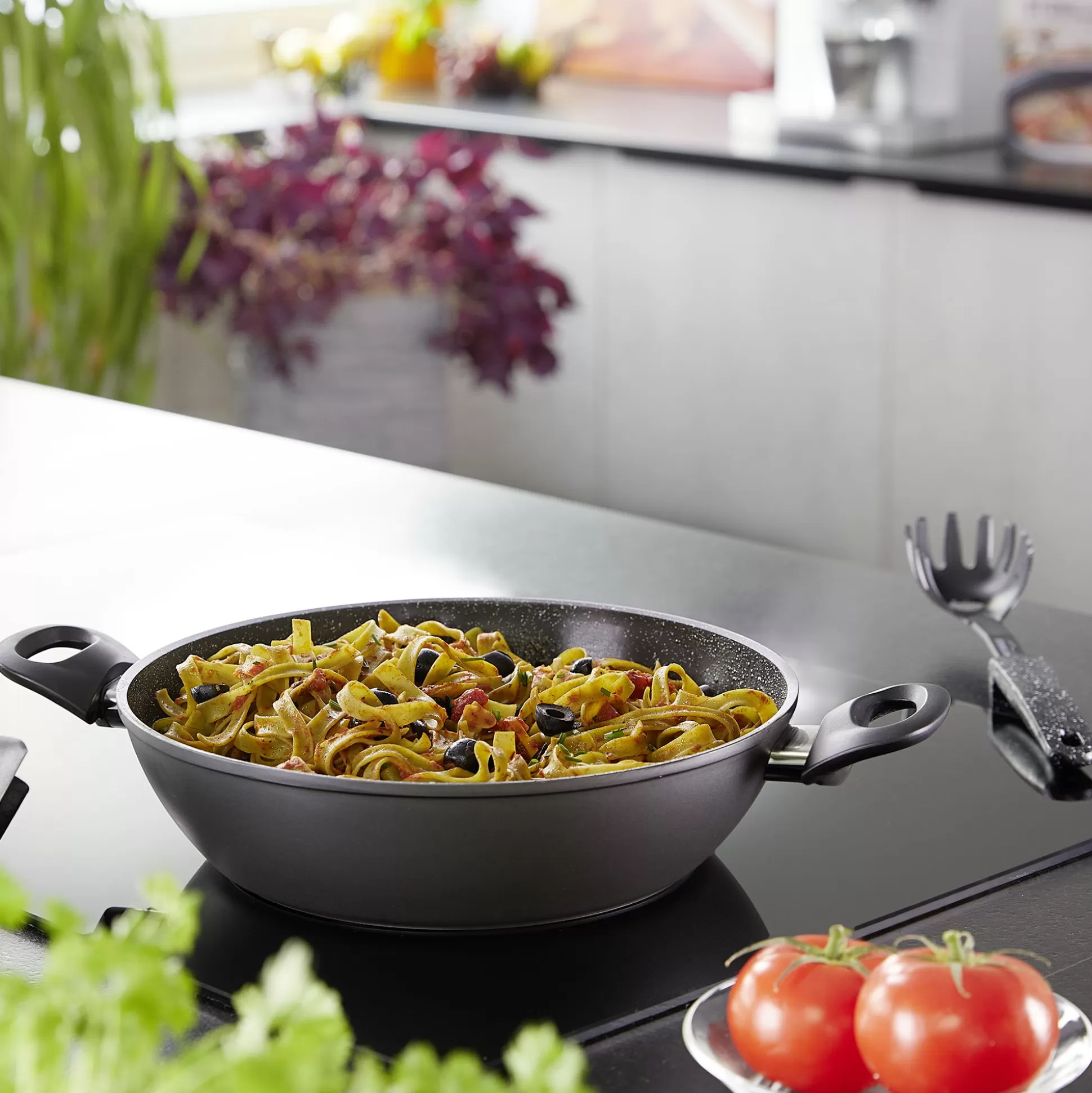 Serving Pans | STONELINE Serving Pan Deep Frying Pan 28 cm Ceramic Pan | with Lid - Black